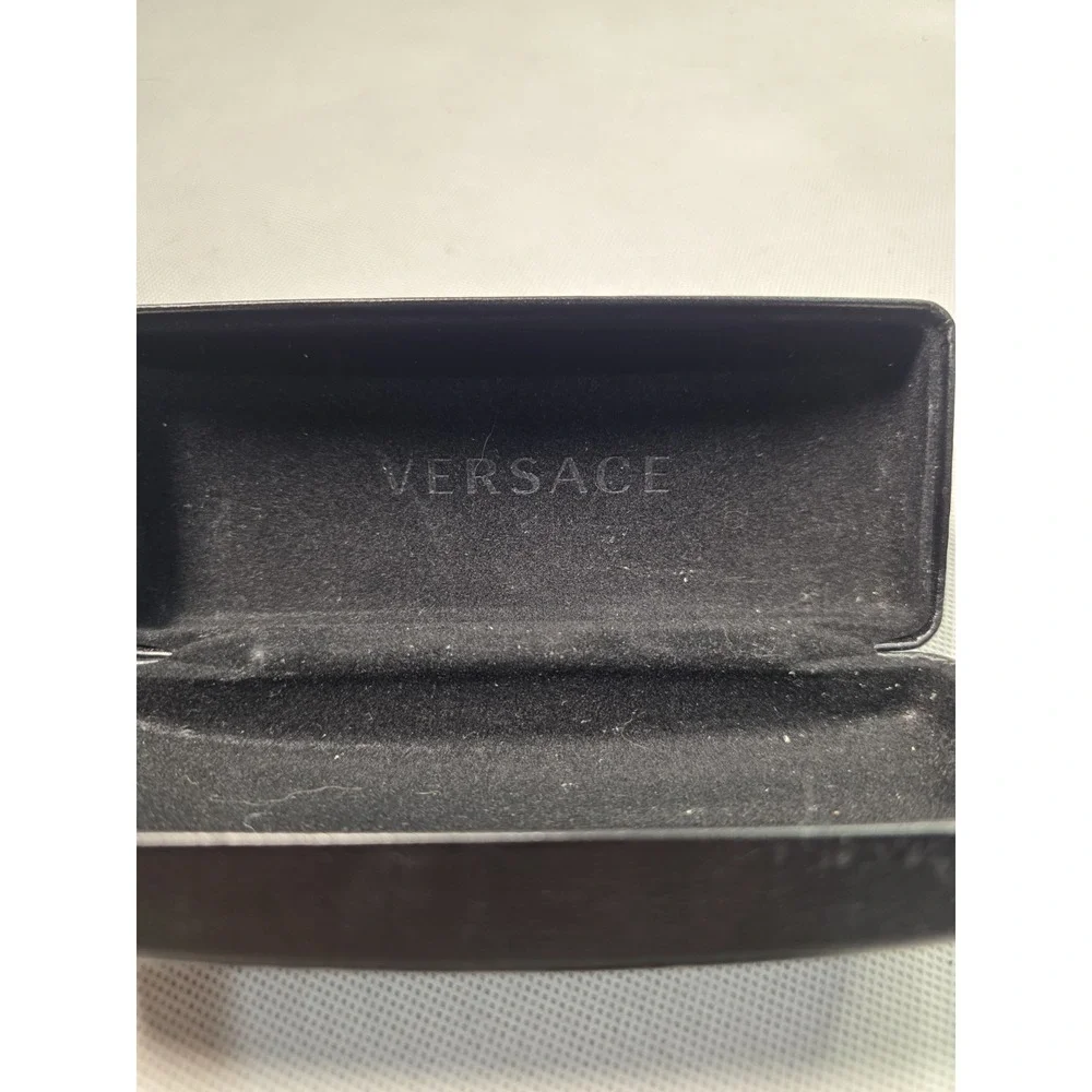 Versace Black Sunglasses Hard Shell Case And Cloth . Luxury